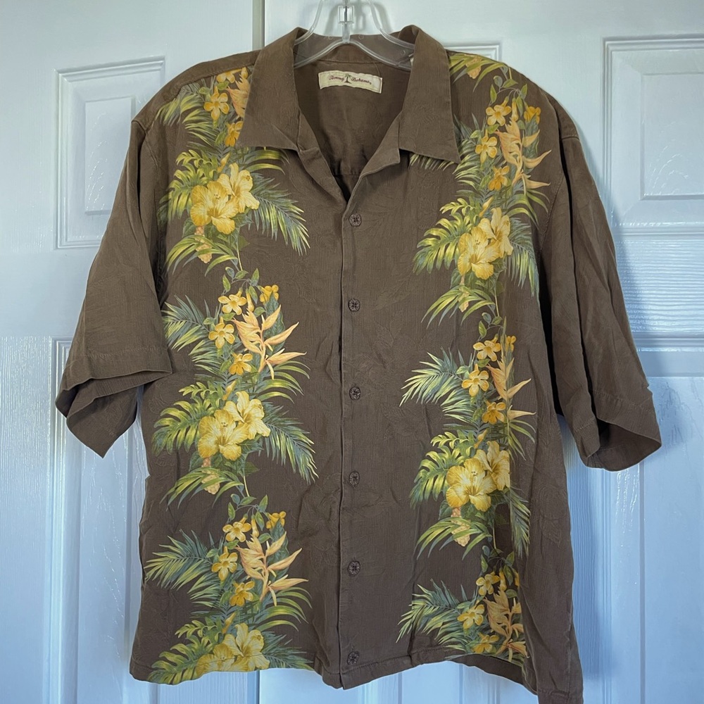 Tommy Bahama short sleeve shirt